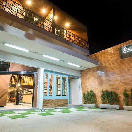 Vestique Hostel Chiang Mai Eksteriør bilde