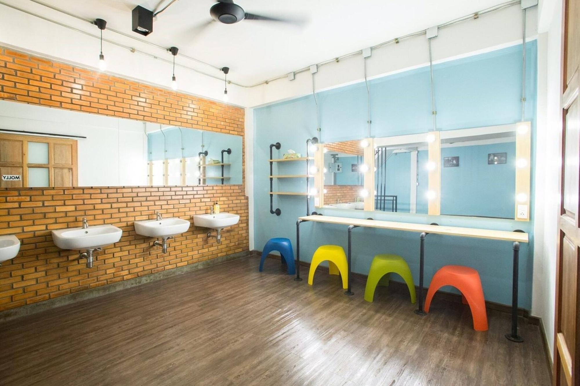Vestique Hostel Chiang Mai Eksteriør bilde