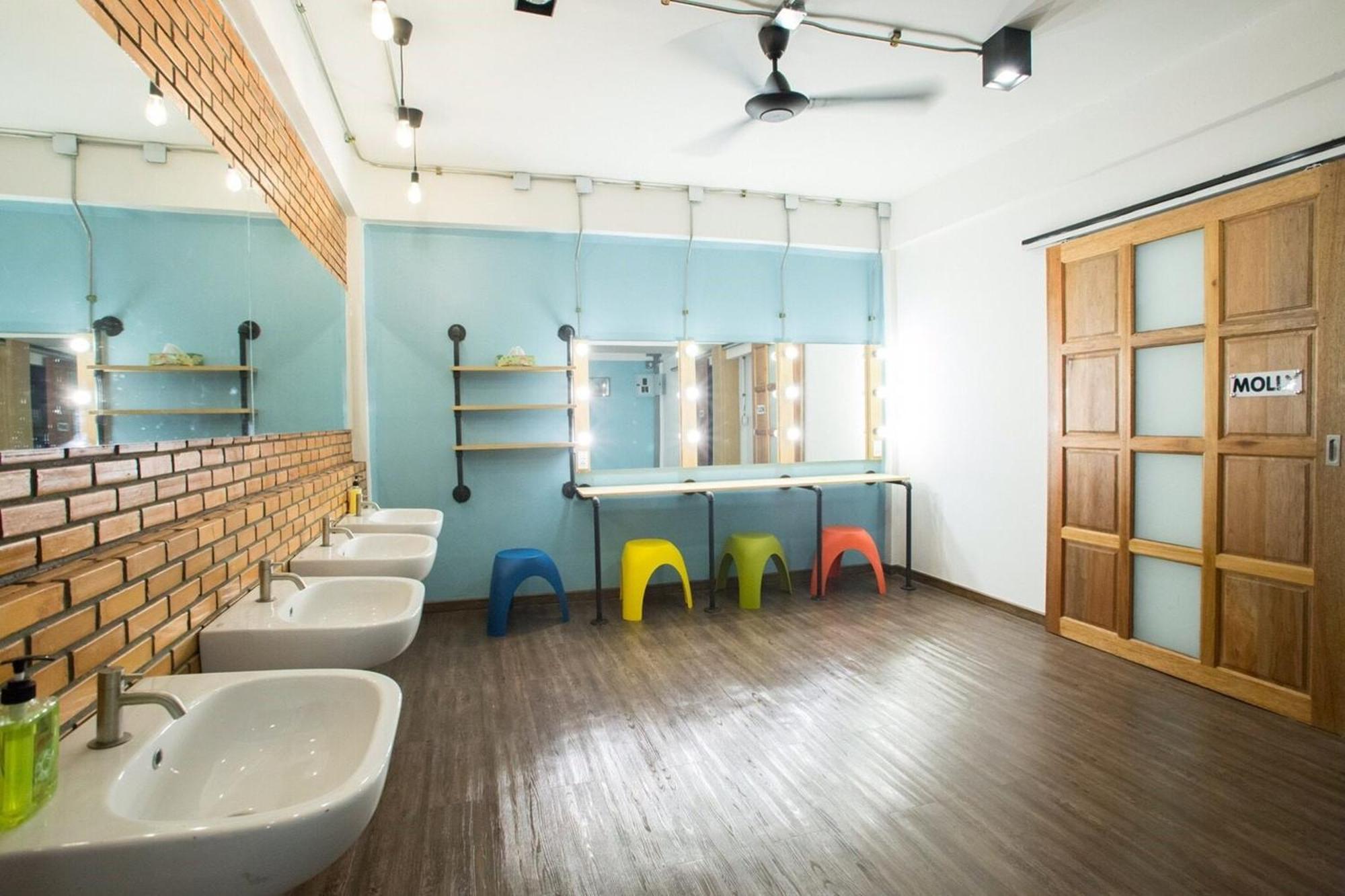 Vestique Hostel Chiang Mai Eksteriør bilde