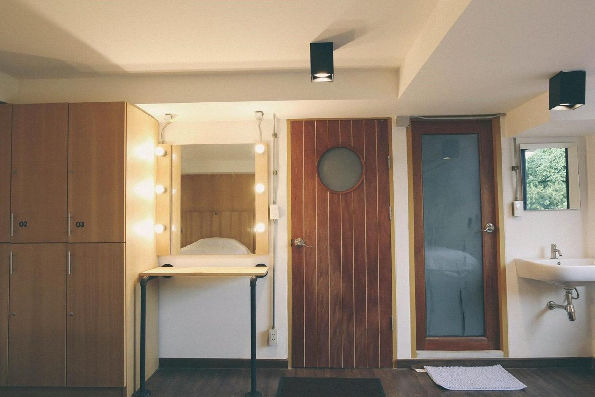 Vestique Hostel Chiang Mai Eksteriør bilde