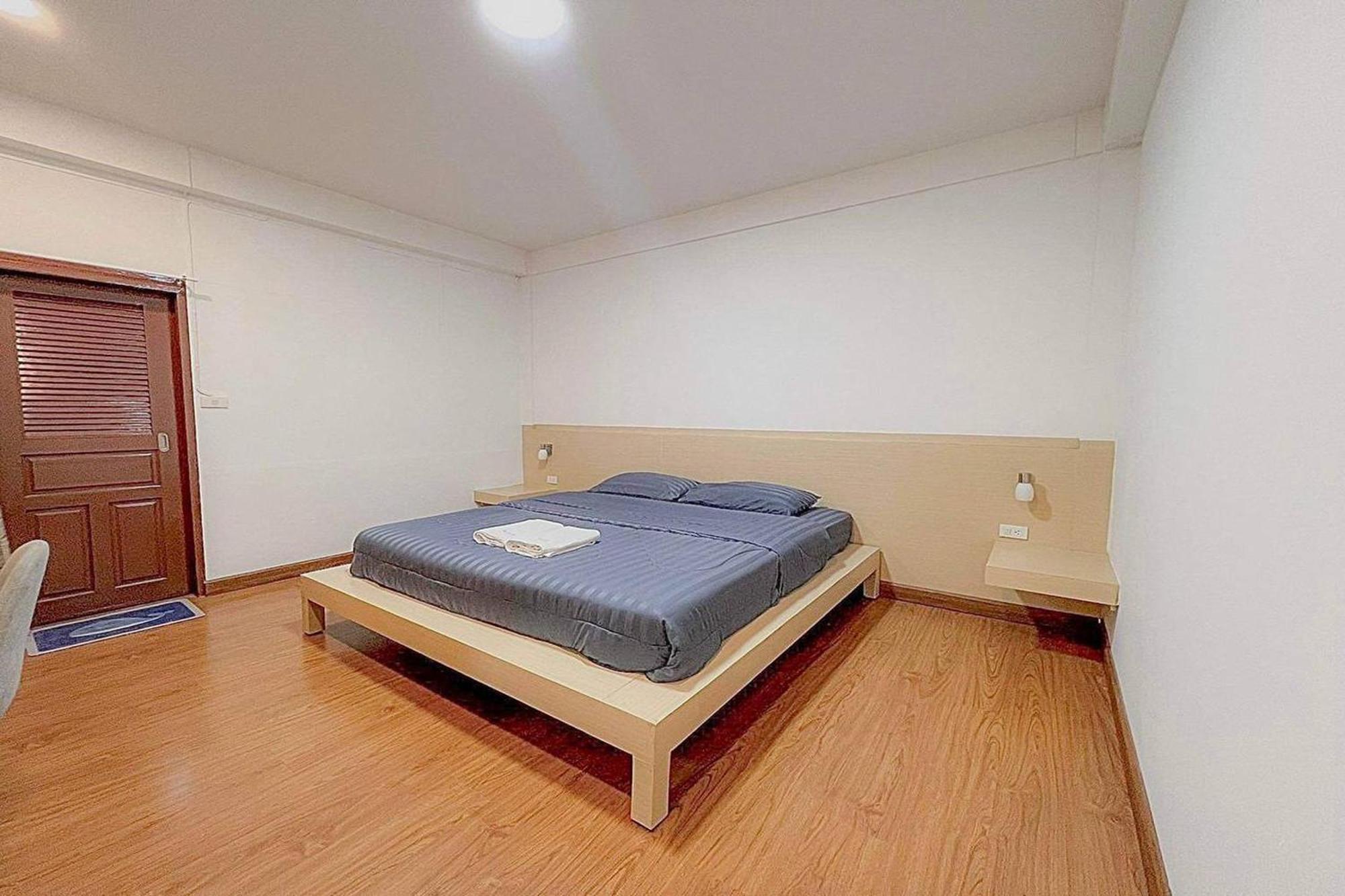 Vestique Hostel Chiang Mai Eksteriør bilde